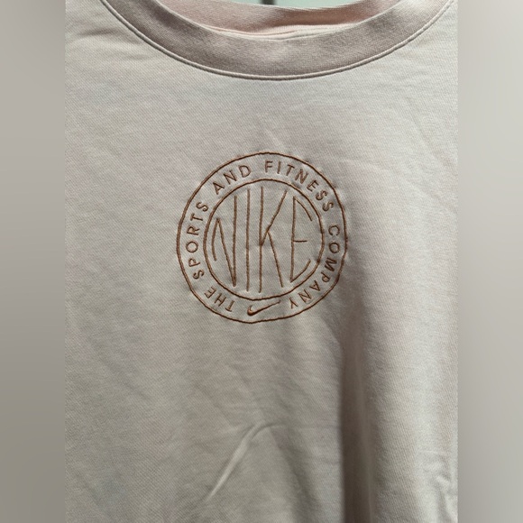 Nike Light Pink Crewneck Sweatshirt - Picture 3 of 5